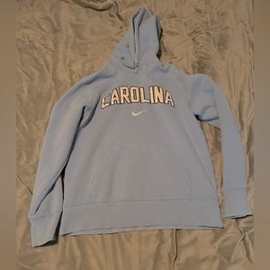 Men’s Nike UNC Tar Heels Hoodie - Size L